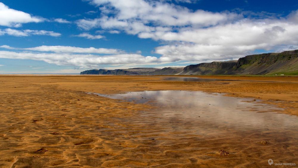 L'incroyable sable orangé de la plage de Rauðisandur.