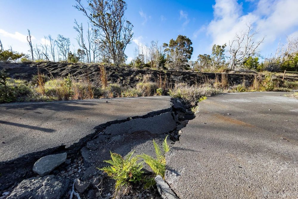 Fissures de l'ancienne route