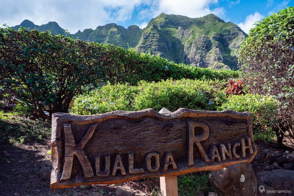 Panneau à l'entrée du Kualoa Ranch