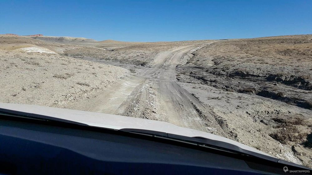 La piste traverse d'autres petits washs.