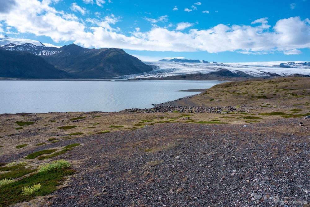 Vue du lac de Breiðárlón depuis la piste d'accès.