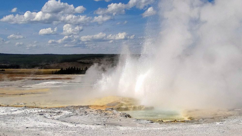 Clepsydra geyser en action!