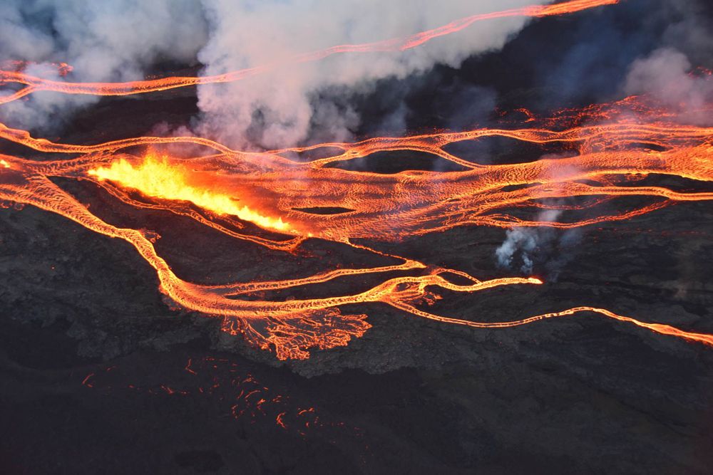 Coulées de lave. Crédit photo: USGS Hawaiian Volcano Observatory