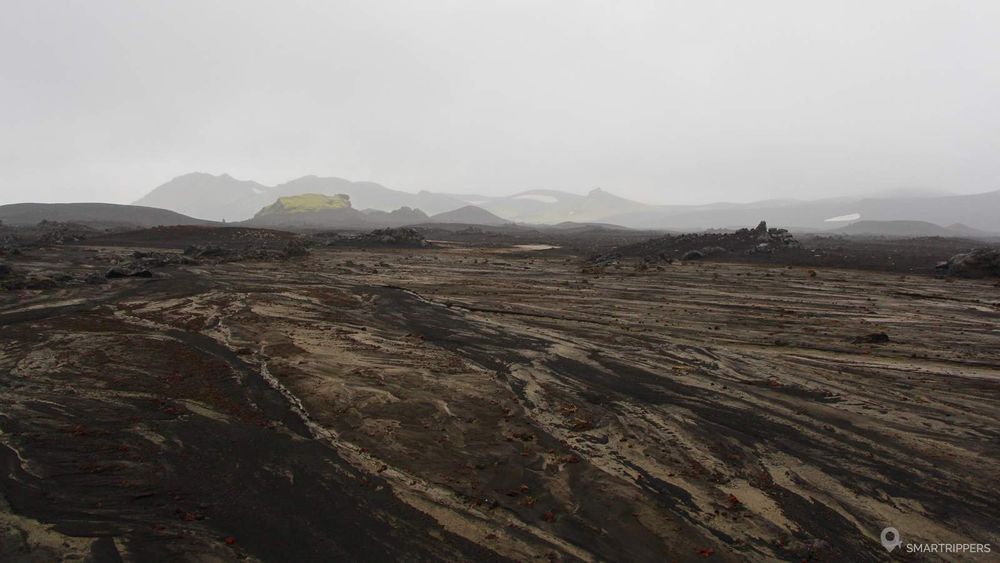 Traces d'écoulement sèches dans le Maelifellssandur.