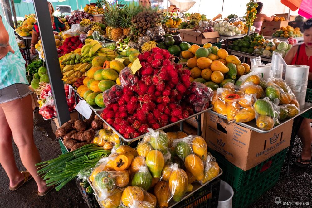 Abondance de fruits au marché d'Hilo.
