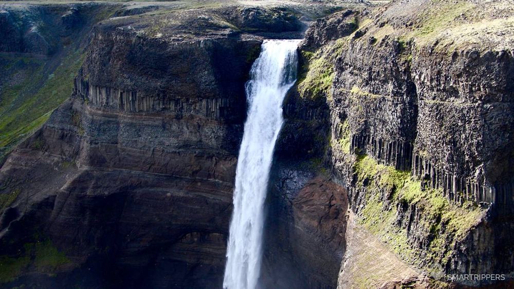 Zoom sur Háifoss