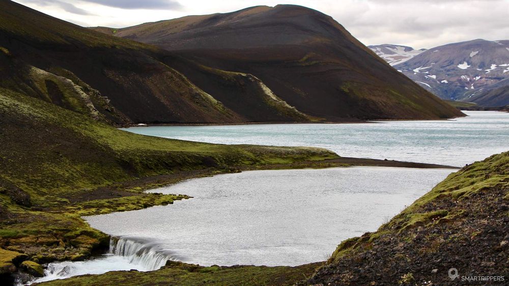 Vue depuis les rives du Hólmsárlón.