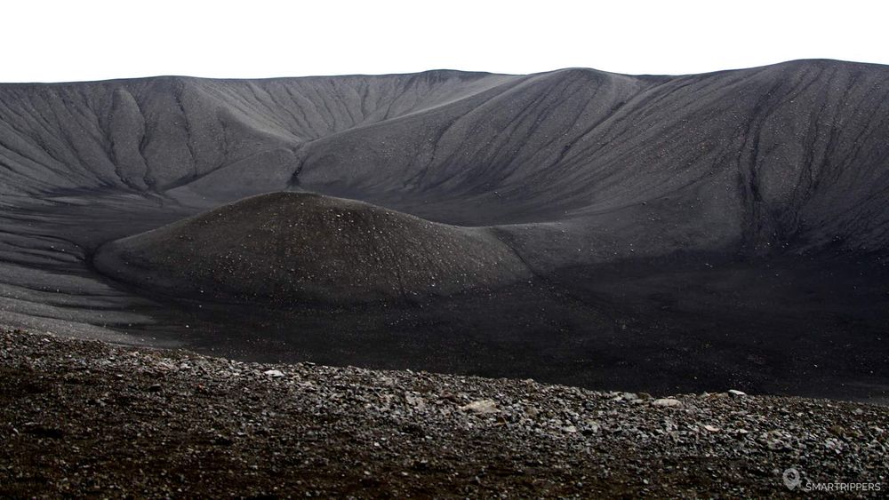 Vue sur l'ensemble du cratère depuis le sommet