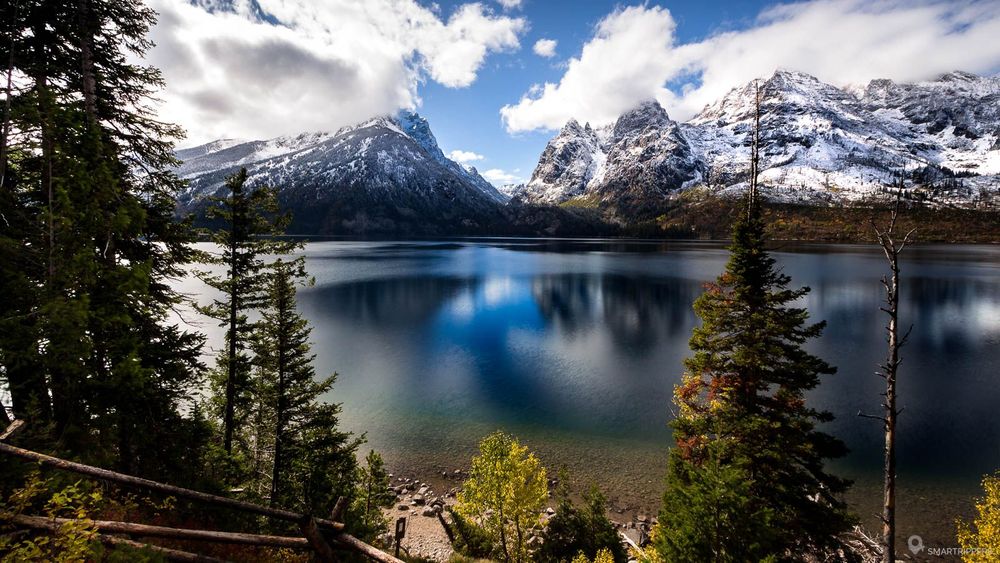 Les imposants somments derrière Jenny Lake, depuis l'overlook.