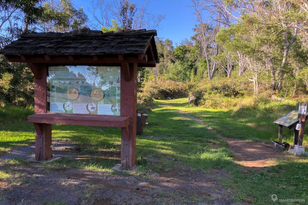 Panneau d'information au début du trail.