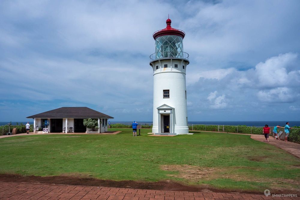 Le phare au bout de la péninsule.