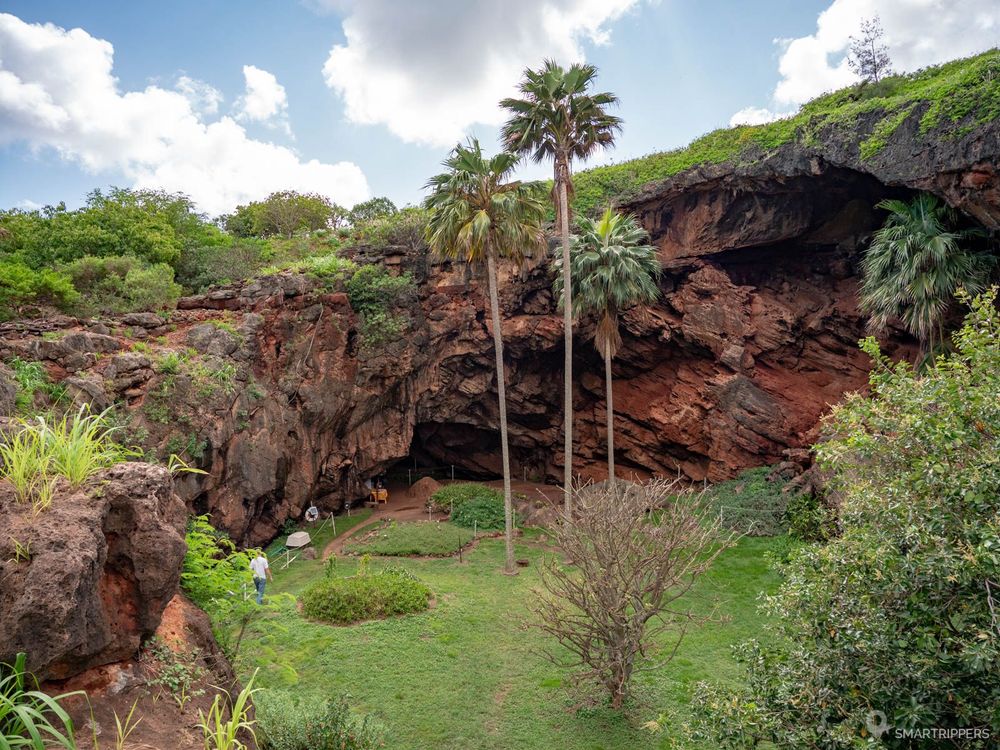 La zone à ciel ouvert entre les deux cavernes.
