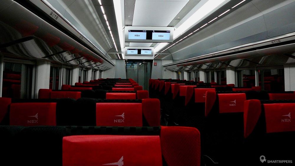 Dans le JR Narita Express.