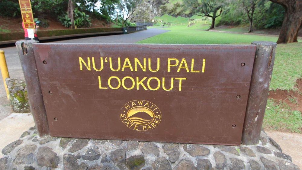 Arrivée au Nu'uanu Pali Lookout.
