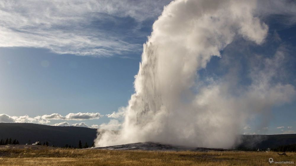 Le grand Old Faithful Geyser.