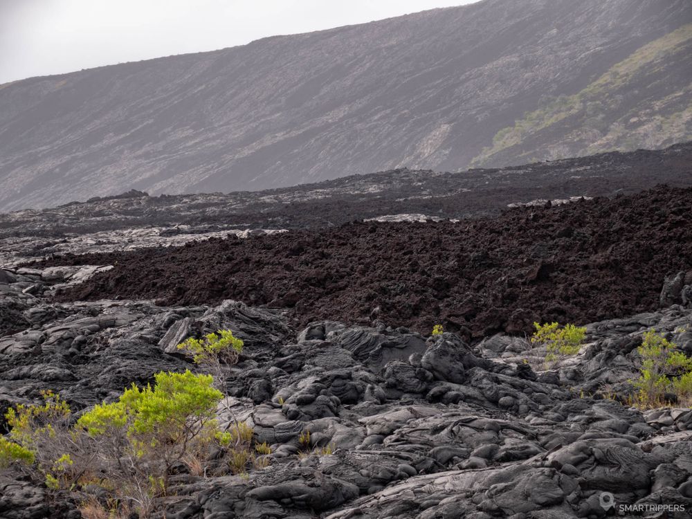 Coulées successives depuis un arrêt plus bas sur la route, après de Kealakomo overlook.