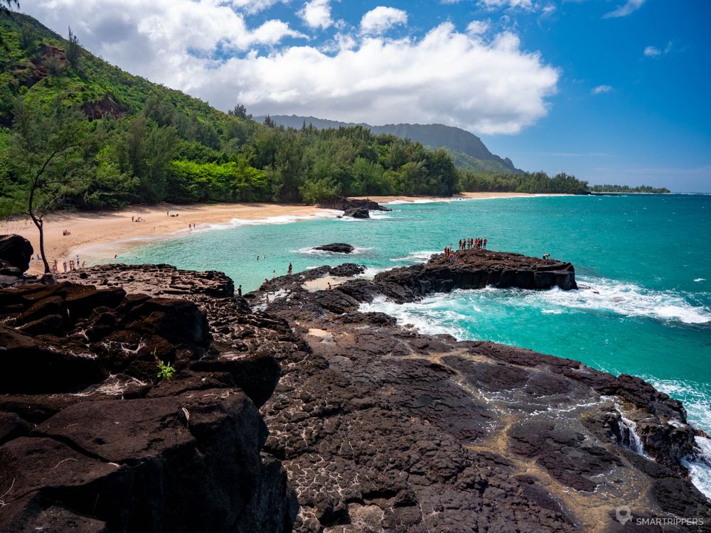 Lumahai beach et son rocher, au nord de Kauai.