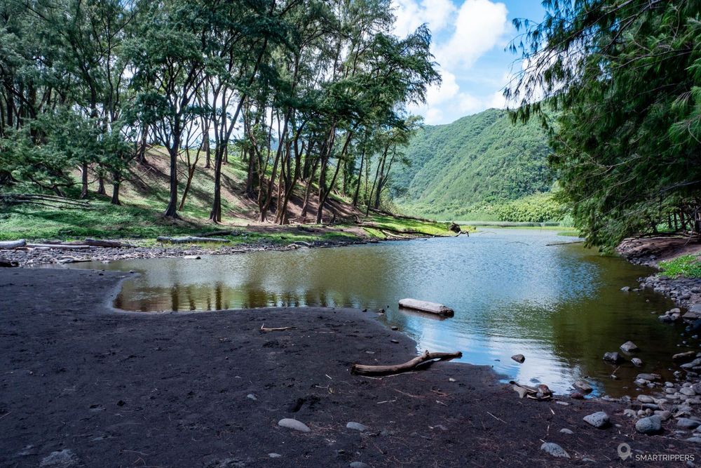Rivière de la Pololū Valley