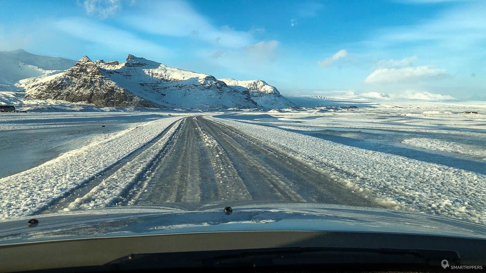 La petite route d'accès à Fjallsárlón était complètement verglacée, mais pas de soucis avec les crampons.