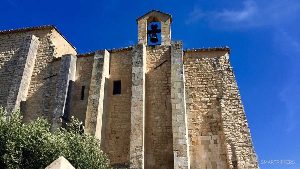 L'ancienne église près du château