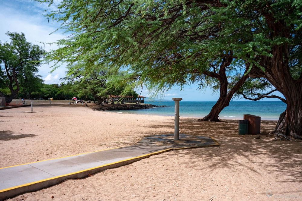 La plage côté sud.