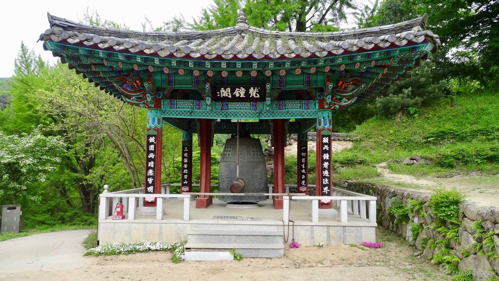 Au temple bouddhiste de Bongjeongsa.