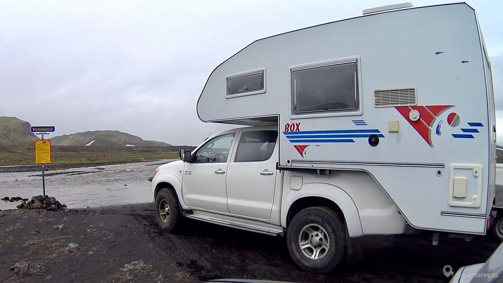Le Toyota Hilux est prêt à s'élancer.