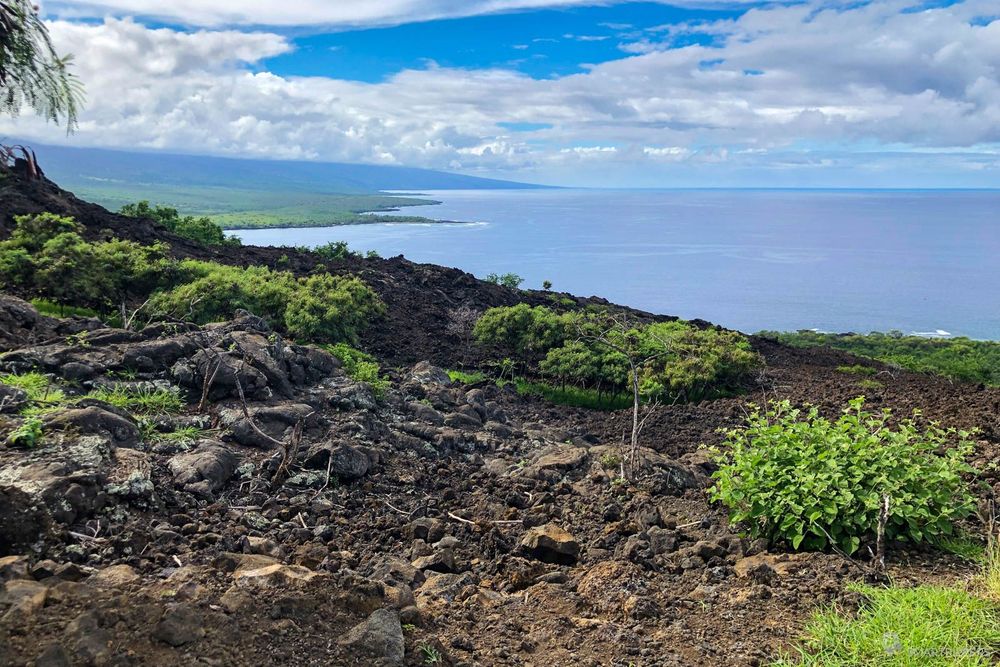 La vue se dévoile sur la côte