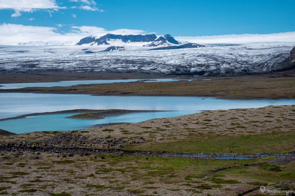 Vue du lac de Veðurárlón depuis la piste.