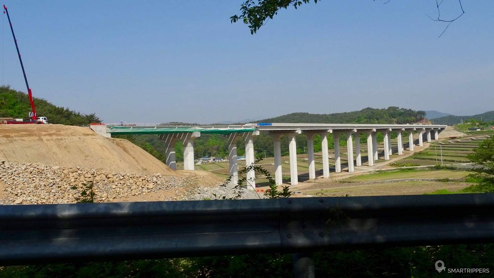 Viaduc en construction.