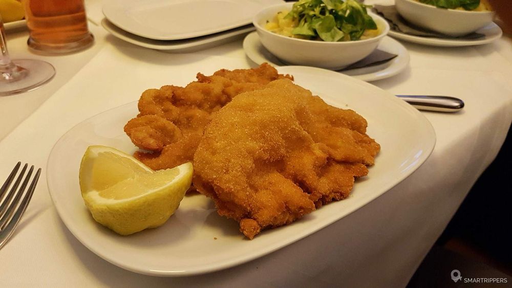 Le fameuse Wiener Schnitzel, l'escalope Viennoise.