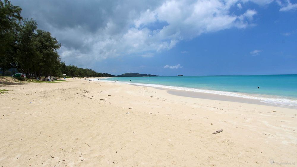Sur le sable de Waimanolo beach.